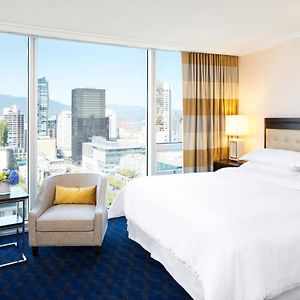 King Room High Floor or Club Lounge Access
